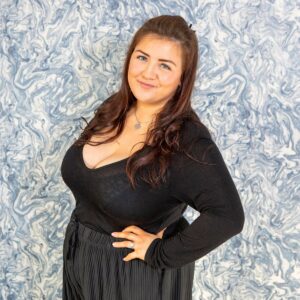 “It’s Never Romantic”: Woman With UK’s Largest Breasts Says Dating Has Become a Nightmare IMG 2073