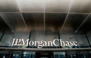 World’s Most Valuable Bank Nears $1 Trillion Valuation IMG 2431