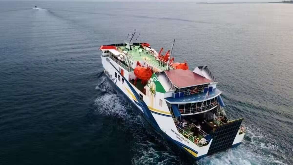 un ferry indonsien disparat en mer de java avec 24 1200x675 1