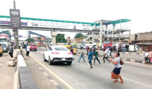 The Way We Live: I Was About to Cross the Expressway Until Strangers Shouted at Me IMG 5595